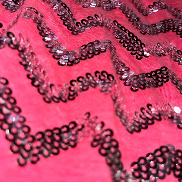 NWOT VICTORIA’S SECRET PINK SEQUIN CHEVRON TANK TOP SUMMER BEACHY SPARKLE TRENDY - Picture 4 of 7